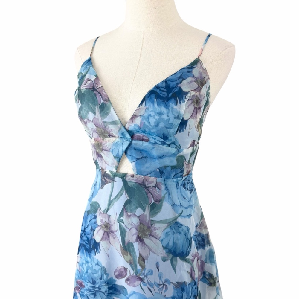 Lulus Enchanting Entrance Blue Floral Organza Keyhole Maxi Dress Size Medium NWT - Picture 4 of 12